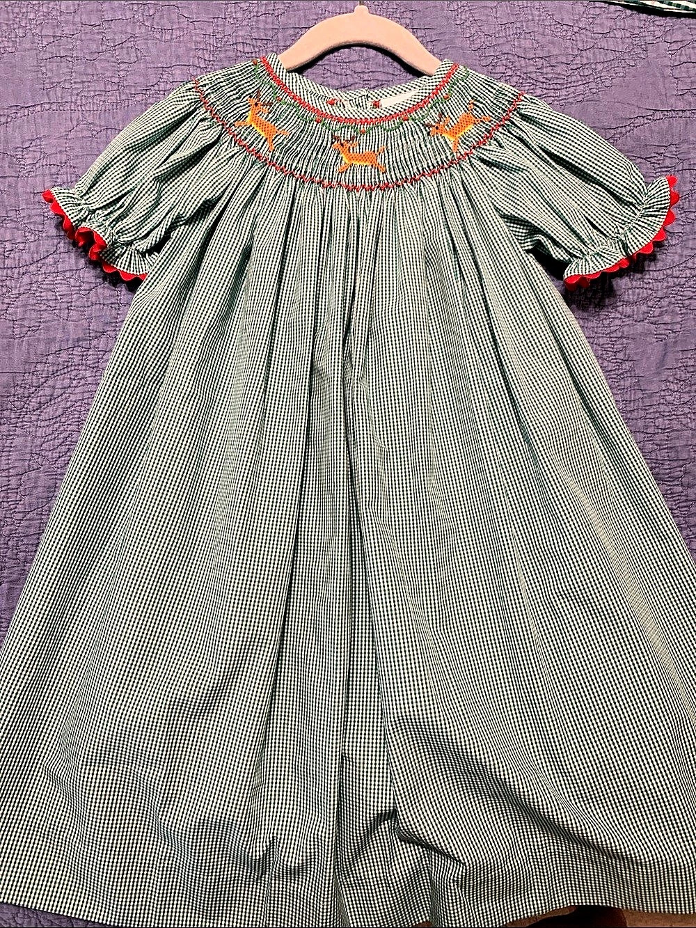 Stitchy Fish Rudolph's Runway Smocked Bishop Dress Green & White Girls 4T
